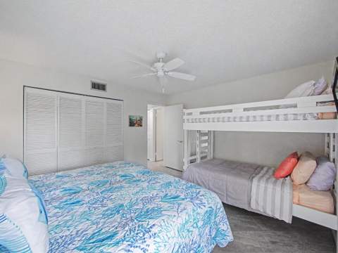 5132 SE Club Way #202, Stuart FL - photo 22 of 34