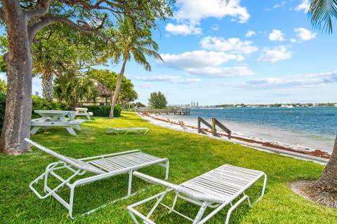 5600 N Flagler Drive #2202, West Palm Beach FL - photo 10 of 23