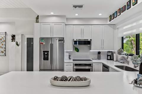 1556 S Ocean Lane #204, Fort Lauderdale FL - photo 6 of 32