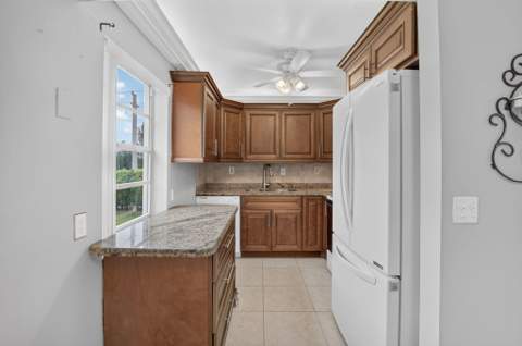 701 Burgundy O, Delray Beach FL - photo 11 of 78
