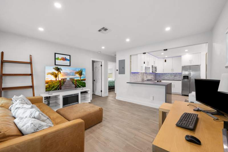 3 bedroom Single Family Residence at 400 NW 52nd Court, North Andrews Terrace First Add, Oakland Park — photo 4