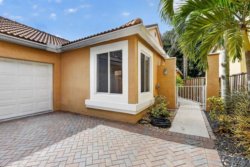 3 bedroom Single Family Residence at 10124 NW 4th Street, Sunset Cove, Plantation — photo 4