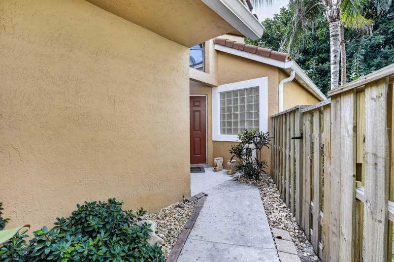 3 bedroom Single Family Residence at 10124 NW 4th Street, Sunset Cove, Plantation — photo 5