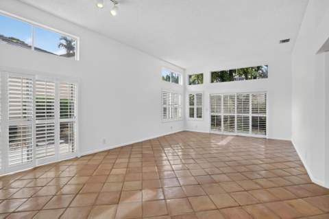 10124 NW 4th Street, Plantation FL - photo 8 of 43