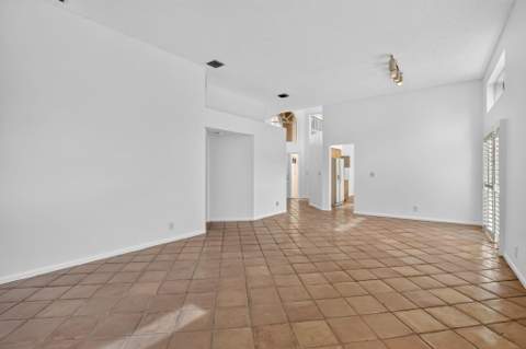 10124 NW 4th Street, Plantation FL - photo 9 of 43