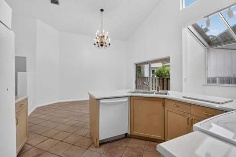 10124 NW 4th Street, Plantation FL - photo 20 of 43
