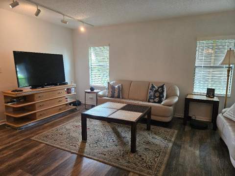 7680 SE Shenandoah Drive, Hobe Sound FL - photo 7 of 41