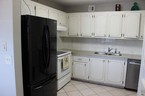 35 Somerset B #35, West Palm Beach FL - photo 7 of 50