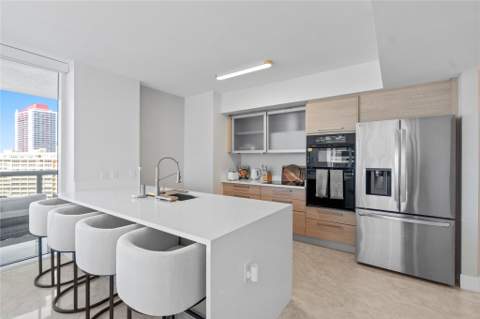 1830 S Ocean Drive #1006, Hallandale Beach FL - photo 6 of 48