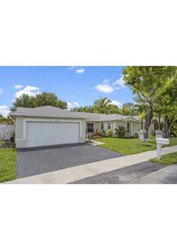 3 bedroom Single Family Residence at 4021 SW 72nd Terrace, Apple Creek, Davie — photo 2