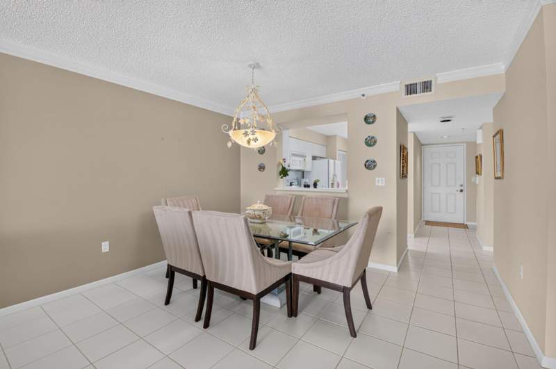 2 bedroom Condominium at 14096 Huntington Pointe Drive #309, Huntington Pointe, Delray Beach — photo 2