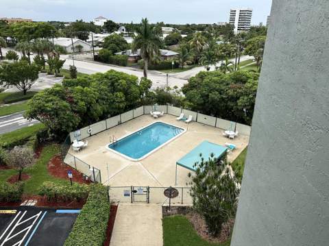 505 Spencer Drive #407, West Palm Beach FL - photo 8 of 15