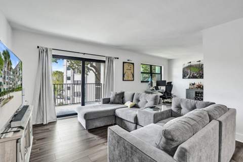 1000 River Reach Drive #321, Fort Lauderdale FL - photo 9 of 53