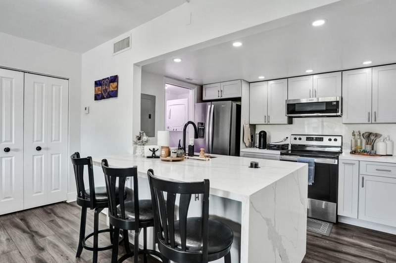 2 bedroom Condominium at 1000 River Reach Drive #321, River Reach Condominium II, Fort Lauderdale — photo 2