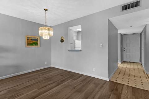 2209 S Cypress Bend Drive #507, Pompano Beach FL - photo 6 of 40