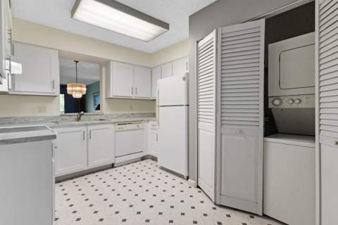 2209 S Cypress Bend Drive #507, Pompano Beach FL - photo 13 of 40