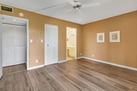 2209 S Cypress Bend Drive #507, Pompano Beach FL - photo 20 of 40