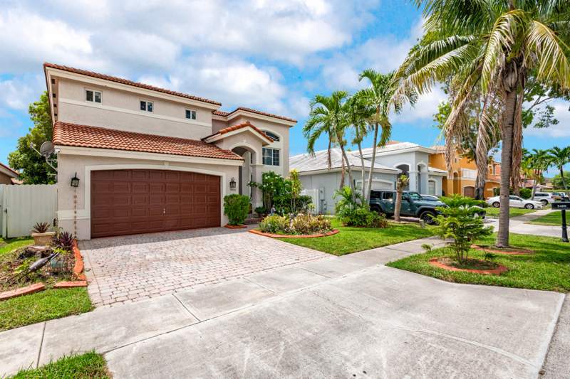 4 bedroom Single Family Residence at 5400 SW 131st Terrace, Miramar Patio Homes, Miramar — photo 3