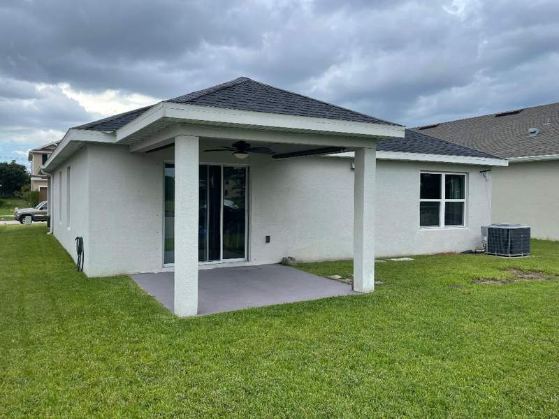 3 bedroom Single Family Residence at 5565 NW Pine Trail Circle, Pine Trace Third Replat, Port St. Lucie — photo 4