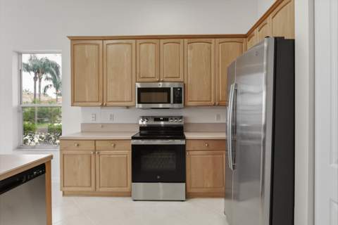 9069 Terni Lane, Boynton Beach FL - photo 11 of 65