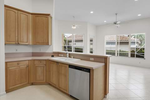 9069 Terni Lane, Boynton Beach FL - photo 12 of 65