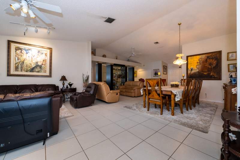 0 bedroom Single Family Residence at 3973 Summer Chase Court, Cypress Woods 2, Lake Worth — photo 5