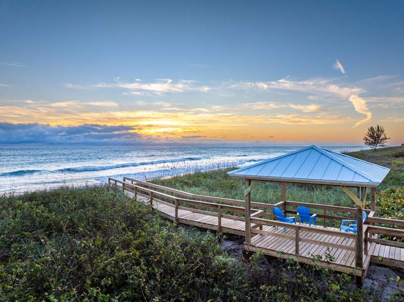 6 bedroom Single Family Residence at 4610 N Hwy A1A, Metes And Bounds, Hutchinson Island — photo 5