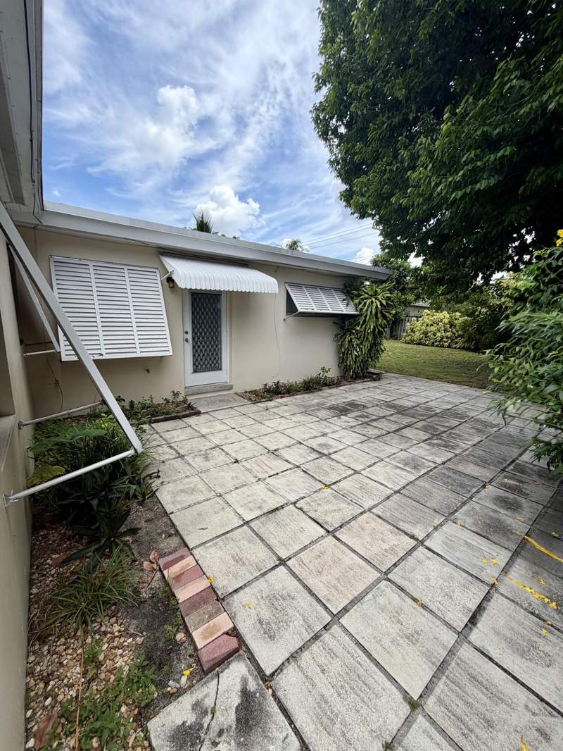 3 bedroom Single Family Residence at 1228 NE 13th Avenue, Lake Ridge, Fort Lauderdale — photo 5