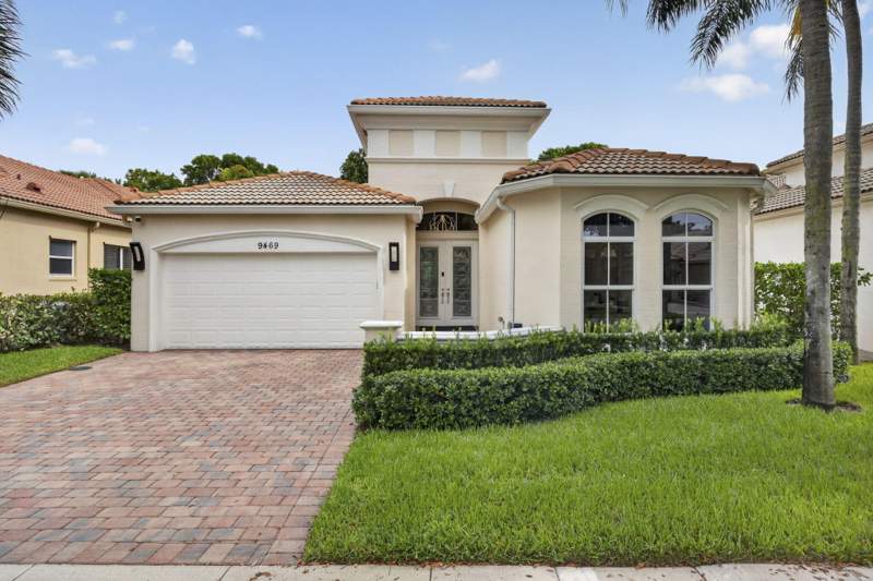 3 bedroom Single Family Residence at 9469 Via Elegante, Buena Vida, Wellington — photo 2