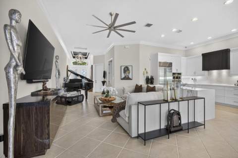 9469 Via Elegante, Wellington FL - photo 10 of 67