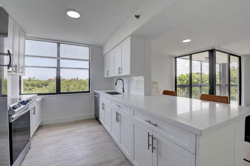 1 bedroom Condominium at 955 Egret Circle #501, Lavers Resort & Racquet Club, Delray Beach — photo 3
