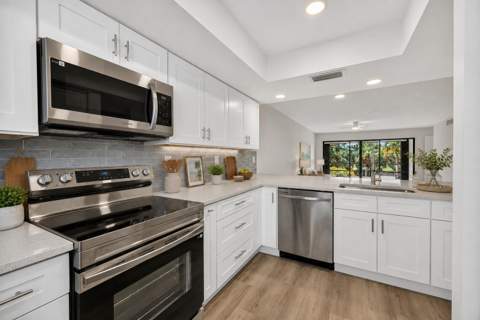1600 NE Dixie Highway #10-205, Jensen Beach FL - photo 8 of 48