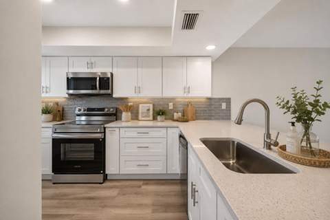 1600 NE Dixie Highway #10-205, Jensen Beach FL - photo 7 of 48
