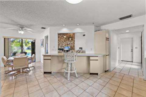 7131 NW 3rd Avenue, Boca Raton FL - photo 17 of 48
