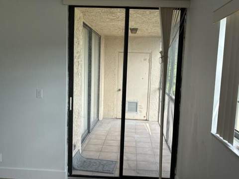 10401 W Broward Boulevard #405, Plantation FL - photo 13 of 15