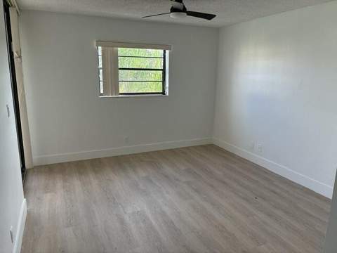 10401 W Broward Boulevard #405, Plantation FL - photo 12 of 15