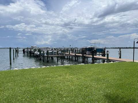 4044 NE Breakwater Drive, Jensen Beach FL - photo 22 of 34