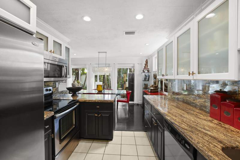 2 bedroom Townhouse at 7 Middlesex Drive, Townhouse Isle Sec 2, Wilton Manors — photo 4