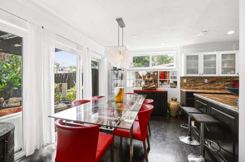 7 Middlesex Drive, Wilton Manors FL - photo 18 of 55