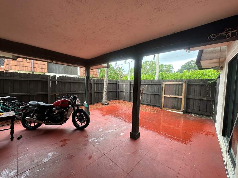 3 bedroom Townhouse at 2100 White Pine Circle #D, Pines 2, Greenacres — photo 5