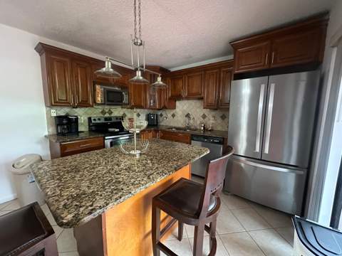 2100 White Pine Circle #D, Greenacres FL - photo 8 of 36