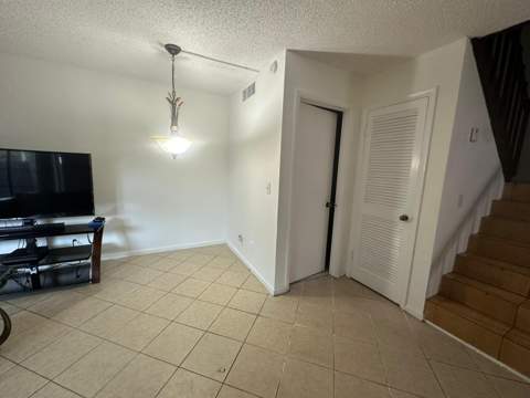 2100 White Pine Circle #D, Greenacres FL - photo 12 of 36