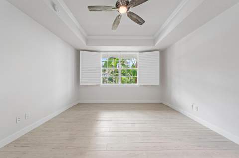 411 Bay Colony Drive, Juno Beach FL - photo 14 of 39