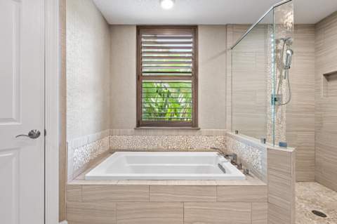 411 Bay Colony Drive, Juno Beach FL - photo 19 of 39