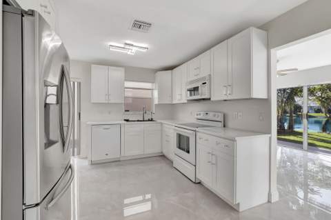 11420 Coral Bay Drive, Boca Raton FL - photo 7 of 15