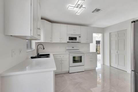 11420 Coral Bay Drive, Boca Raton FL - photo 8 of 15