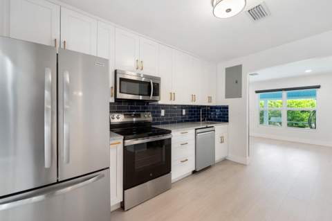 5296 NE 2nd Terrace, Oakland Park FL - photo 20 of 49