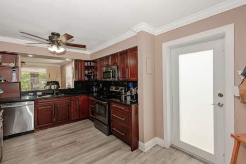 1820 N 46th Avenue, Hollywood FL - photo 8 of 27