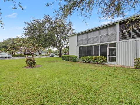 3 Westwood Avenue #101E, Tequesta FL - photo 14 of 19