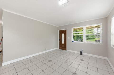 939 Charles Street, West Palm Beach FL - photo 9 of 39